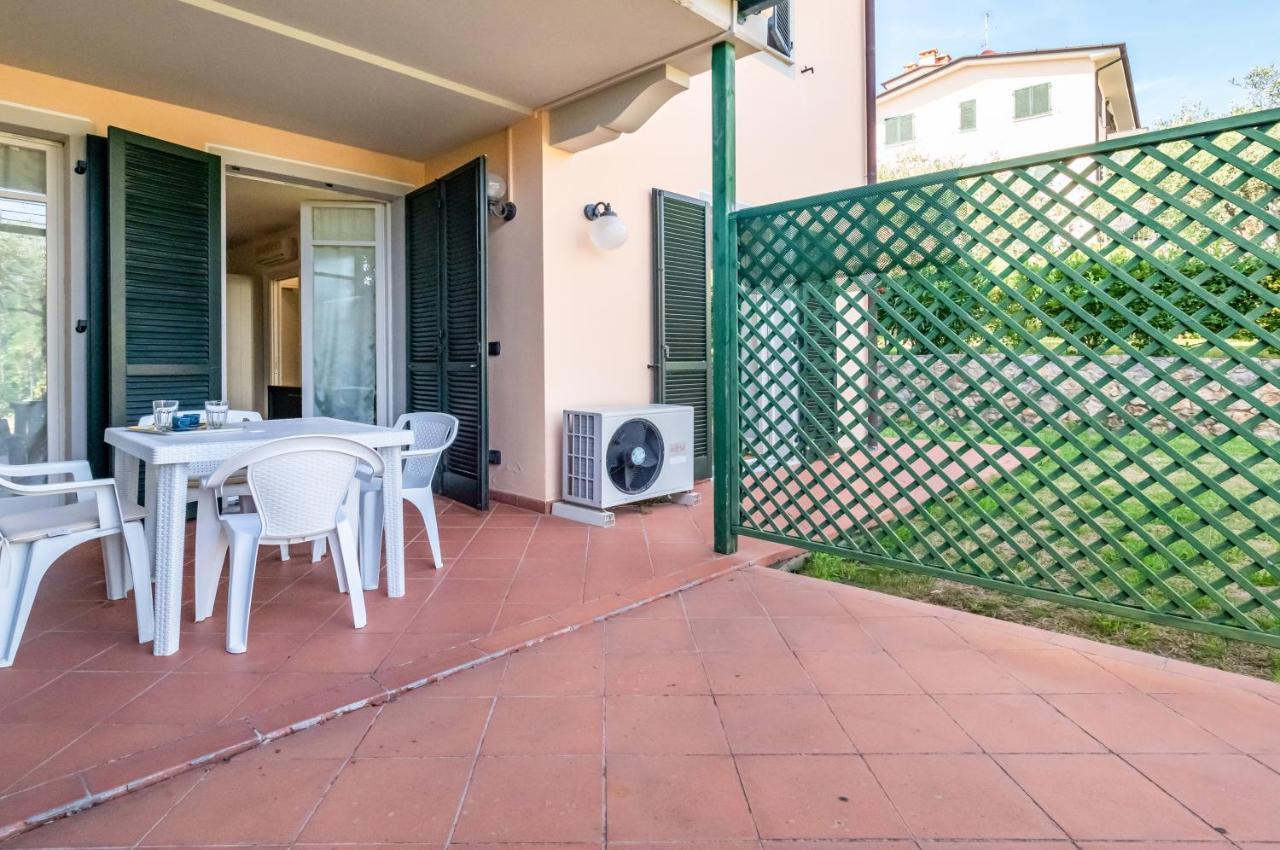 Ferienwohnung Piana Di Solaro Modern Flat & Swimming Pool Lerici Exterior foto